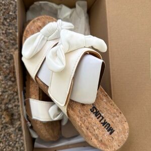Muk Luks White Slide Sandals with Bow Detail
